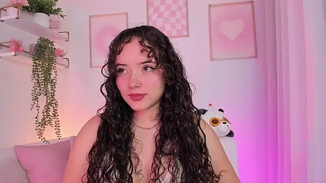 Snapshot of Aurora_aaa chatting on 02/11/25, 10:39 Aurora aaa online show from 02/11/25, 10:39