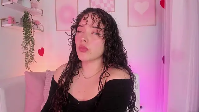 Snapshot of Aurora_aaa chatting on 02/17/25, 09:08 Aurora aaa online show from 02/17/25, 09:08