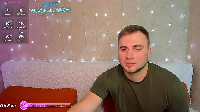 Snapshot of enjoy019 chatting on 12/24/24, 12:55 enjoy019 online show from 12/24/24, 12:55