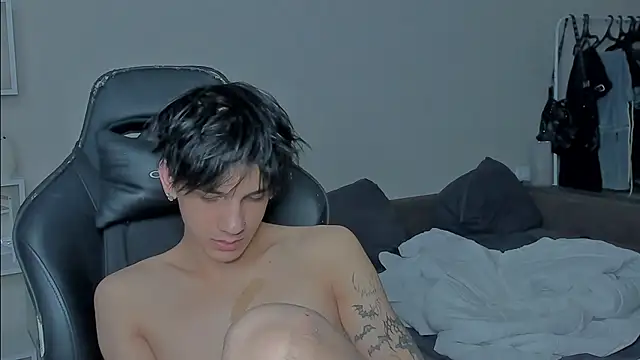 MarkBrowniii online show from 12/19/24, 03:29