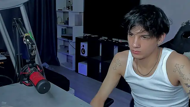 MarkBrowniii online show from 09/13/25, 02:44