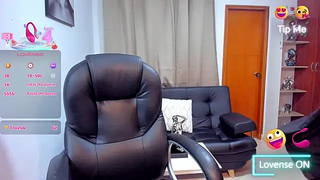 Snapshot of Alison_Lemos chatting on 06/05/26, 11:16 Alison Lemos online show from 06/05/26, 11:16