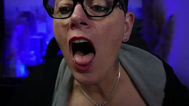 ninarandmann online show from 12/04/25, 07:00