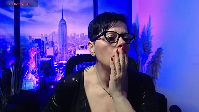 Snapshot of ninarandmann chatting on 04/30/26, 04:46 ninarandmann online show from 04/30/26, 04:46