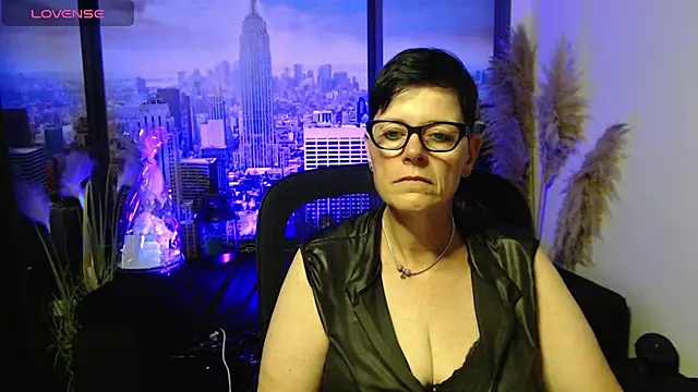 Snapshot of ninarandmann chatting on 07/11/26, 03:26 ninarandmann online show from 07/11/26, 03:26