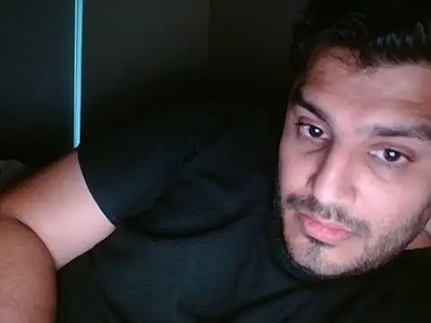 Snapshot of robintoit chatting on 06/27/26, 12:48 robintoit online show from 06/27/26, 12:48