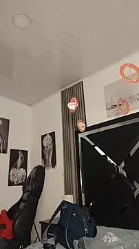 Natasha milf   online show from 12/18/25, 12:33