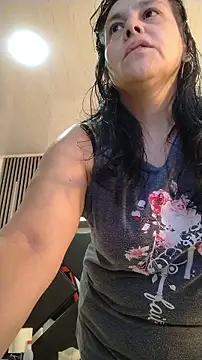 Snapshot of Natasha_milf__ chatting on 07/16/26, 04:24 Natasha milf online show from 07/16/26, 04:24