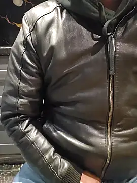 mysticfalls37 online show from 10/26/25, 08:48