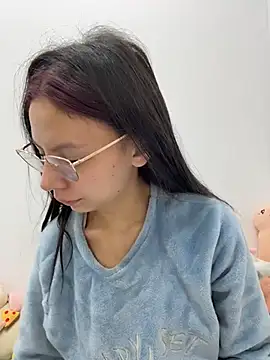 Bonniepark online show from 12/14/25, 10:09