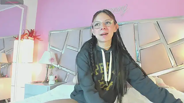 Bonniepark online show from 04/14/26, 01:06