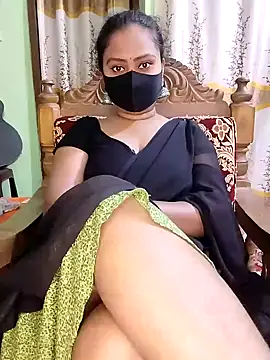 Snapshot of Idhika_Paul chatting on 02/01/25, 03:41 Idhika Paul online show from 02/01/25, 03:41