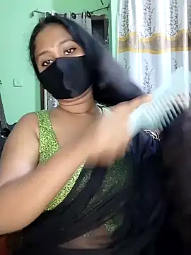 Snapshot of Idhika_Paul chatting on 02/02/25, 11:11 Idhika Paul online show from 02/02/25, 11:11