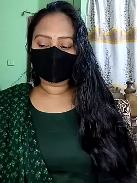 Snapshot of Idhika_Paul chatting on 02/05/25, 04:25 Idhika Paul online show from 02/05/25, 04:25