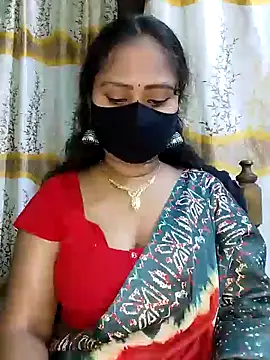 Snapshot of Idhika_Paul chatting on 02/10/25, 03:42 Idhika Paul online show from 02/10/25, 03:42
