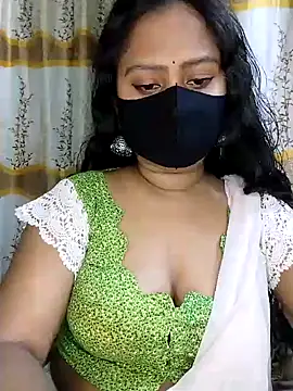 Snapshot of Idhika_Paul chatting on 02/15/25, 09:15 Idhika Paul online show from 02/15/25, 09:15