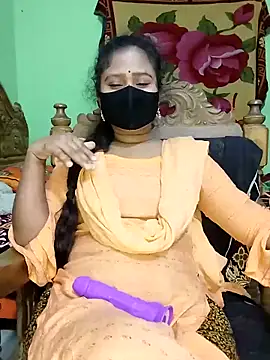 Snapshot of Idhika_Paul chatting on 02/23/25, 11:04 Idhika Paul online show from 02/23/25, 11:04