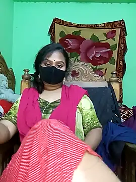 Snapshot of Idhika_Paul chatting on 03/02/25, 09:54 Idhika Paul online show from 03/02/25, 09:54