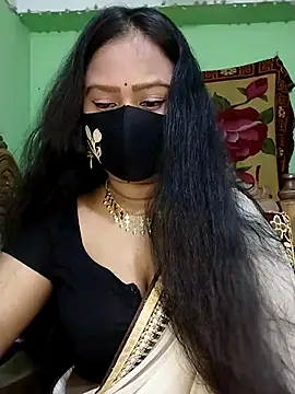 Snapshot of Idhika_Paul chatting on 03/11/25, 02:10 Idhika Paul online show from 03/11/25, 02:10