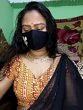 Snapshot of Idhika_Paul chatting on 03/11/25, 07:58 Idhika Paul online show from 03/11/25, 07:58