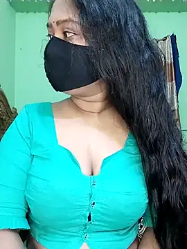 Snapshot of Idhika_Paul chatting on 03/22/25, 04:45 Idhika Paul online show from 03/22/25, 04:45