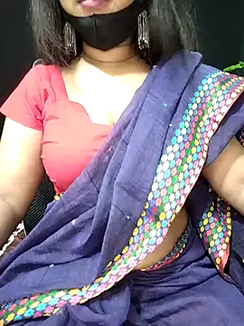 Snapshot of Idhika_Paul chatting on 10/04/25, 08:23 Idhika Paul online show from 10/04/25, 08:23