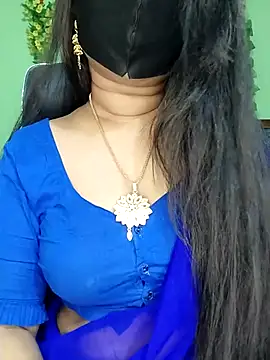 Snapshot of Idhika_Paul chatting on 10/11/25, 03:43 Idhika Paul online show from 10/11/25, 03:43