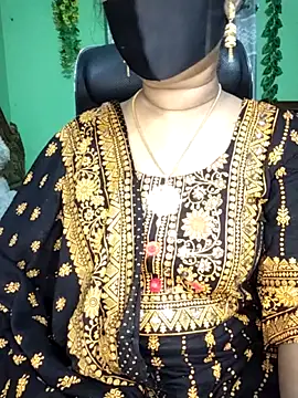 Snapshot of Idhika_Paul chatting on 10/12/25, 01:10 Idhika Paul online show from 10/12/25, 01:10