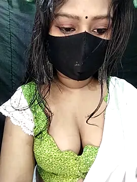 Idhika Paul online show from 11/18/25, 03:45