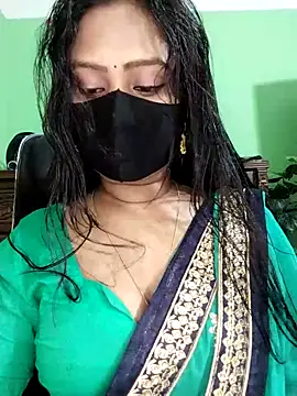 Idhika Paul online show from 03/15/26, 11:44