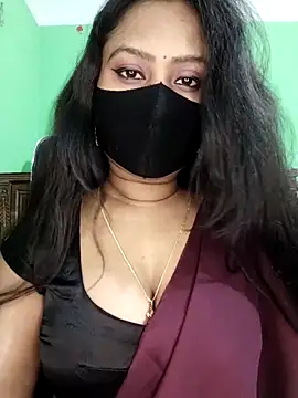 Idhika Paul online show from 03/17/26, 11:41