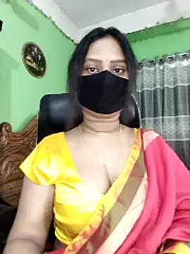 Idhika Paul online show from 04/22/26, 07:44