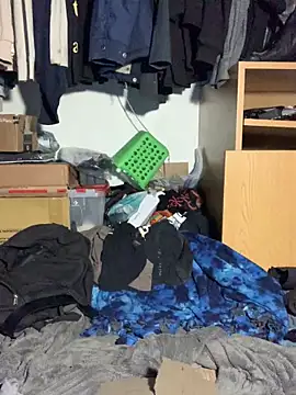 yourdirtysecret 23 online show from 11/15/25, 02:42