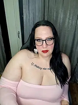 Snapshot of Black_Angel24 chatting on 02/06/25, 06:56 Black Angel24 online show from 02/06/25, 06:56