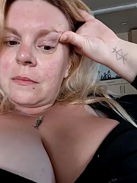 pinkieMilfPUSY online show from 06/02/26, 11:12