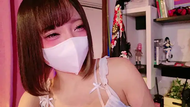 Snapshot of nyakotan chatting on 12/15/24, 03:20 nyakotan online show from 12/15/24, 03:20