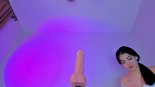 maakimo online show from 04/22/26, 03:31