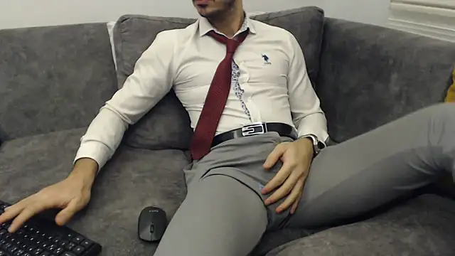 Naughtb0y online show from 02/06/26, 06:44