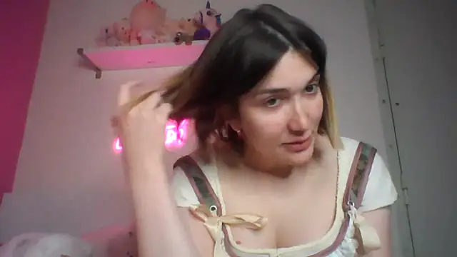 Icy  Diamond online show from 04/22/26, 06:20