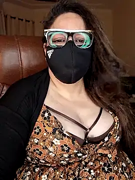 Snapshot of SEXY-Sardarni chatting on 05/23/26, 02:54 SEXY-Sardarni online show from 05/23/26, 02:54