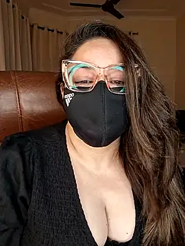 Snapshot of SEXY-Sardarni chatting on 05/28/26, 03:09 SEXY-Sardarni online show from 05/28/26, 03:09