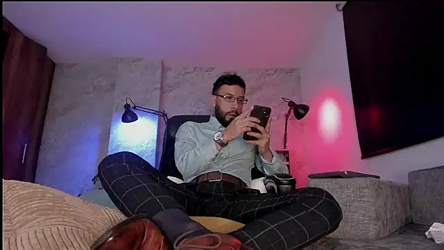 bruno woods online show from 11/24/25, 10:37