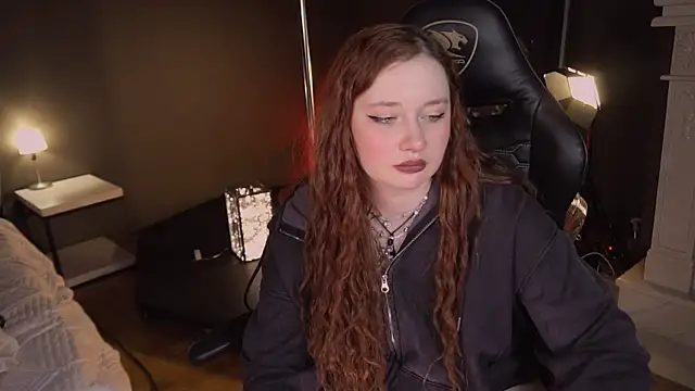 carolina elf online show from 02/20/25, 09:11