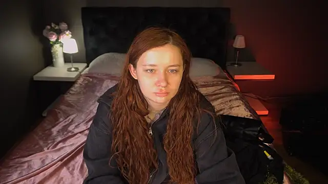 carolina elf online show from 03/19/25, 06:24