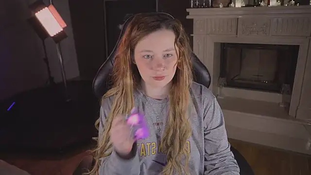 carolina elf online show from 04/12/26, 05:45