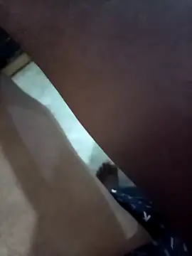 Snapshot of slchiku chatting on 12/18/25, 10:10 slchiku online show from 12/18/25, 10:10