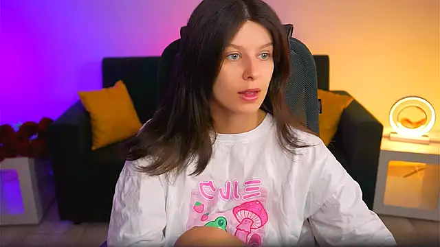 NicoleMun online show from 02/09/25, 05:19