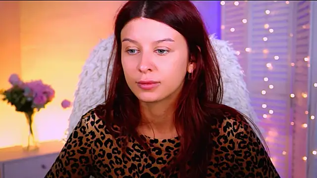 NicoleMun online show from 10/07/25, 01:41