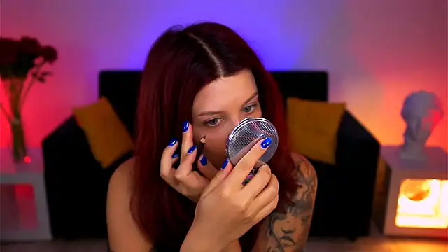 NicoleMun online show from 11/24/25, 12:49