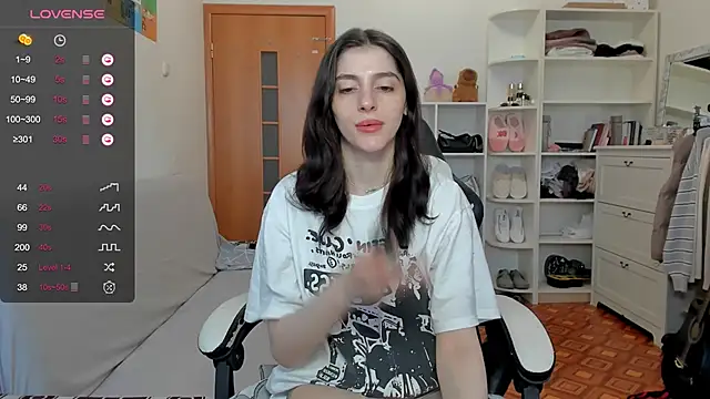 broosnica1 online show from 04/17/26, 07:55